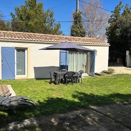 Maison De Vacances En Campagne Cavaillon Extérieur photo