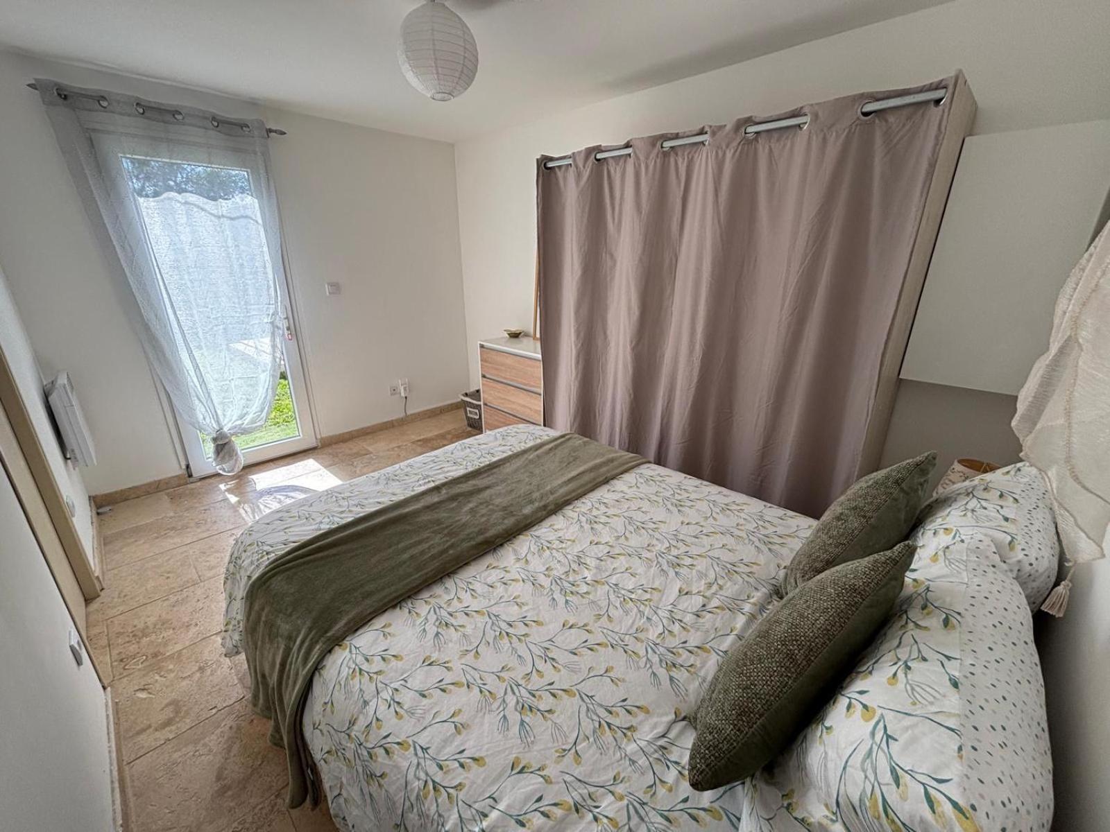 Maison De Vacances En Campagne Cavaillon Extérieur photo